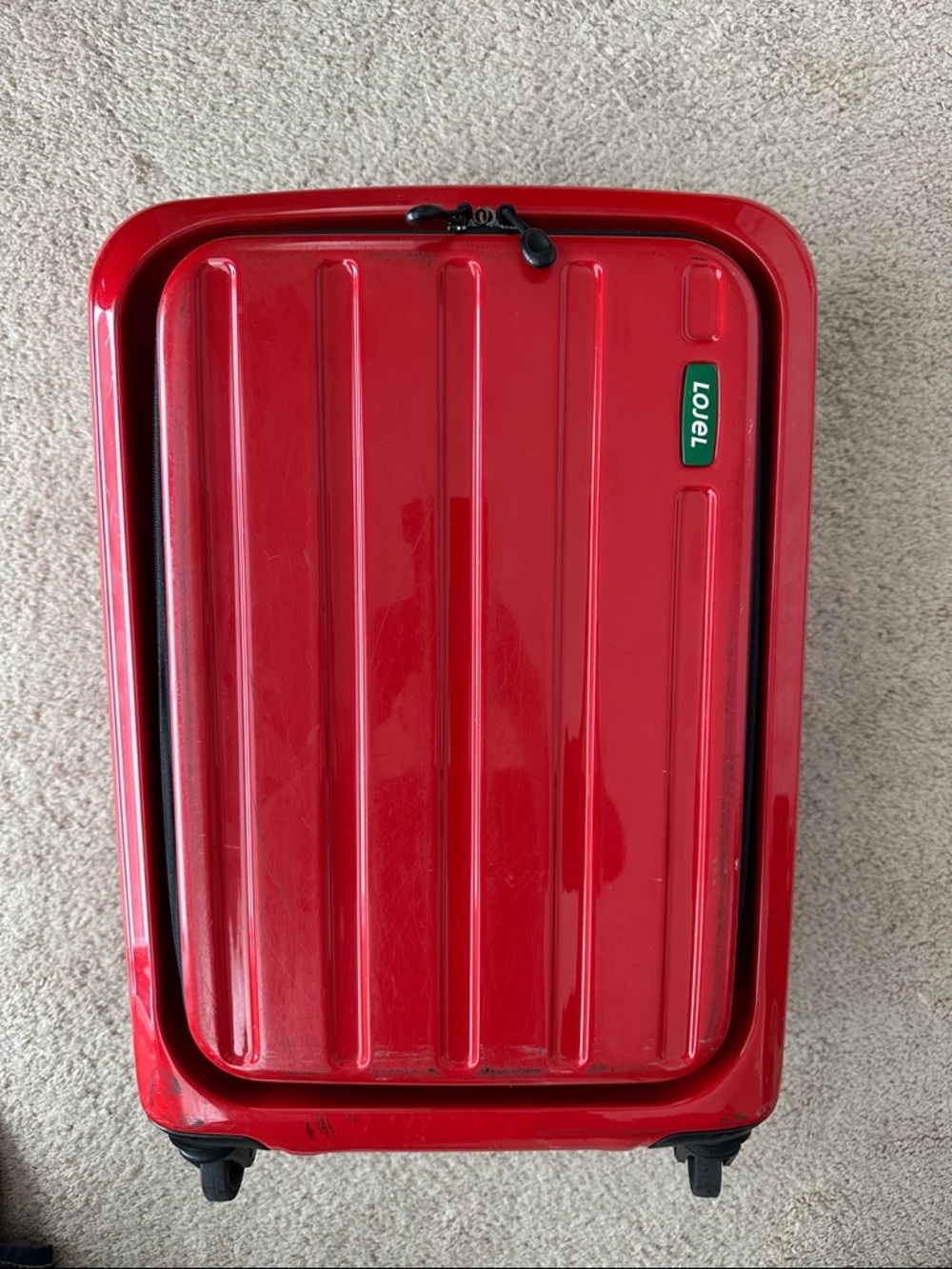 Lojel Hatch international sized carry on spinner suitcase